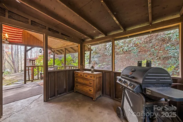 $425,000 | 12 Victoria Rose Lane, Waynesville, NC 28785