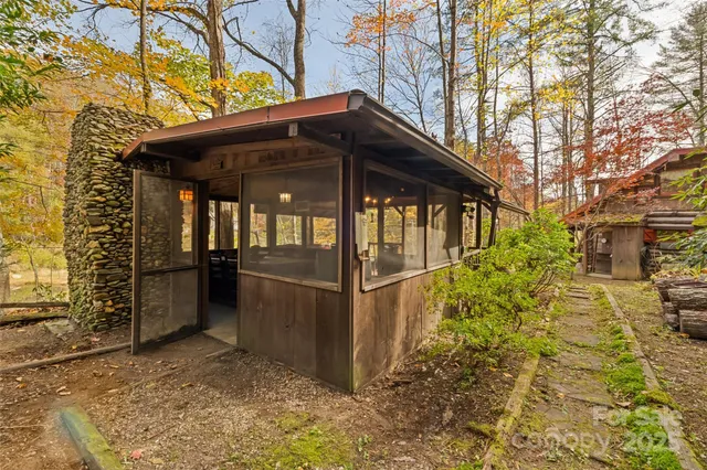 $425,000 | 12 Victoria Rose Lane, Waynesville, NC 28785