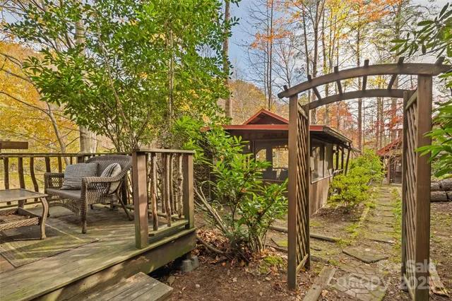 $425,000 | 12 Victoria Rose Lane, Waynesville, NC 28785