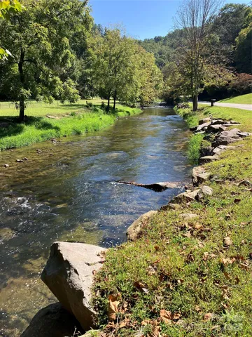 $425,000 | 12 Victoria Rose Lane, Waynesville, NC 28785