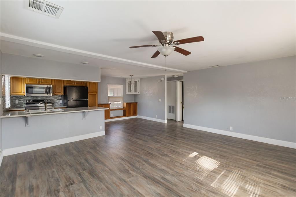 312 Eron Way, Unit 4 Winter Garden, FL 34787 - Photo 7 of 19