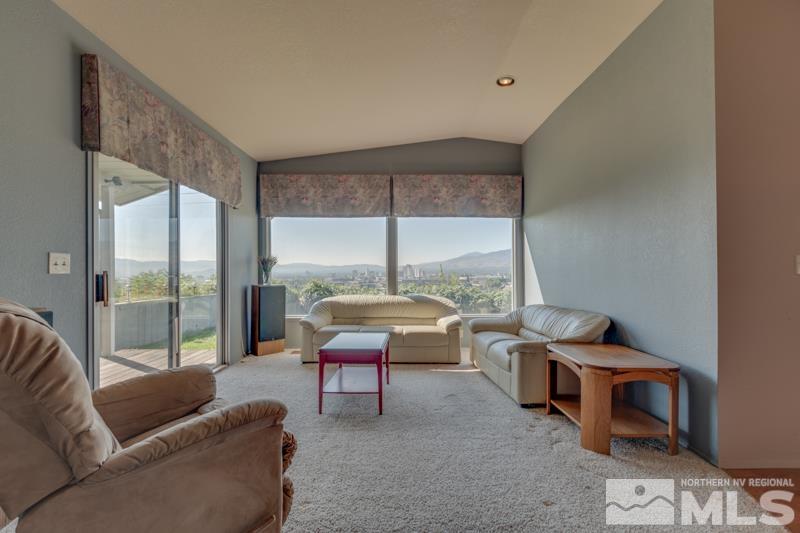 786 Diogenes Drive Reno, NV 89512 - Photo 6 of 28 Photo 6
