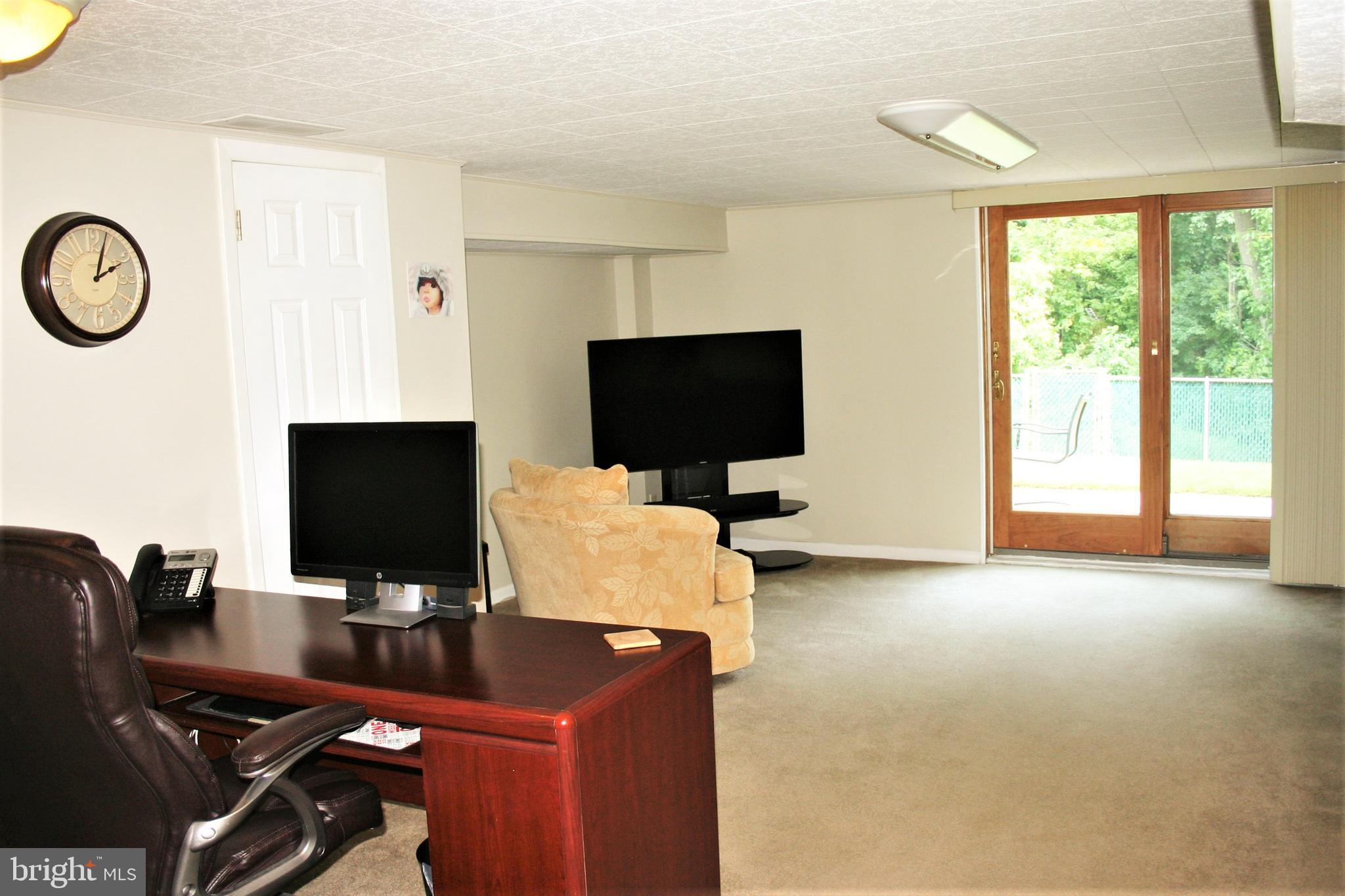 9179 Ryerson Road Philadelphia, PA 19114 - Photo 29 of 42 Family Room
