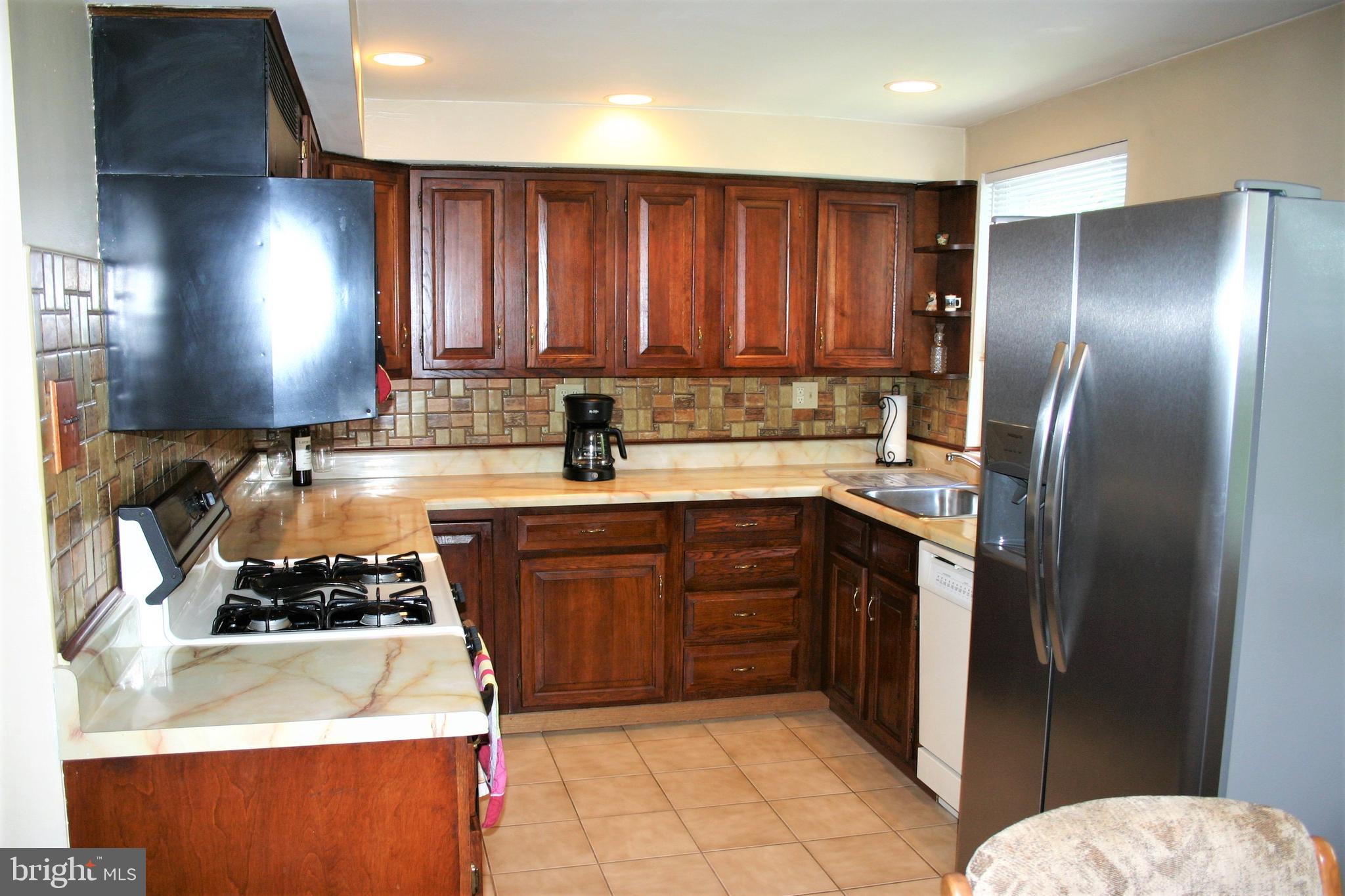 9179 Ryerson Road Philadelphia, PA 19114 - Photo 4 of 42 Kitchen