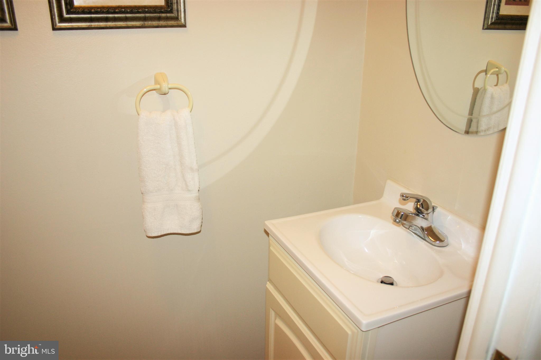 9179 Ryerson Road Philadelphia, PA 19114 - Photo 32 of 42 Powder room in Family Room