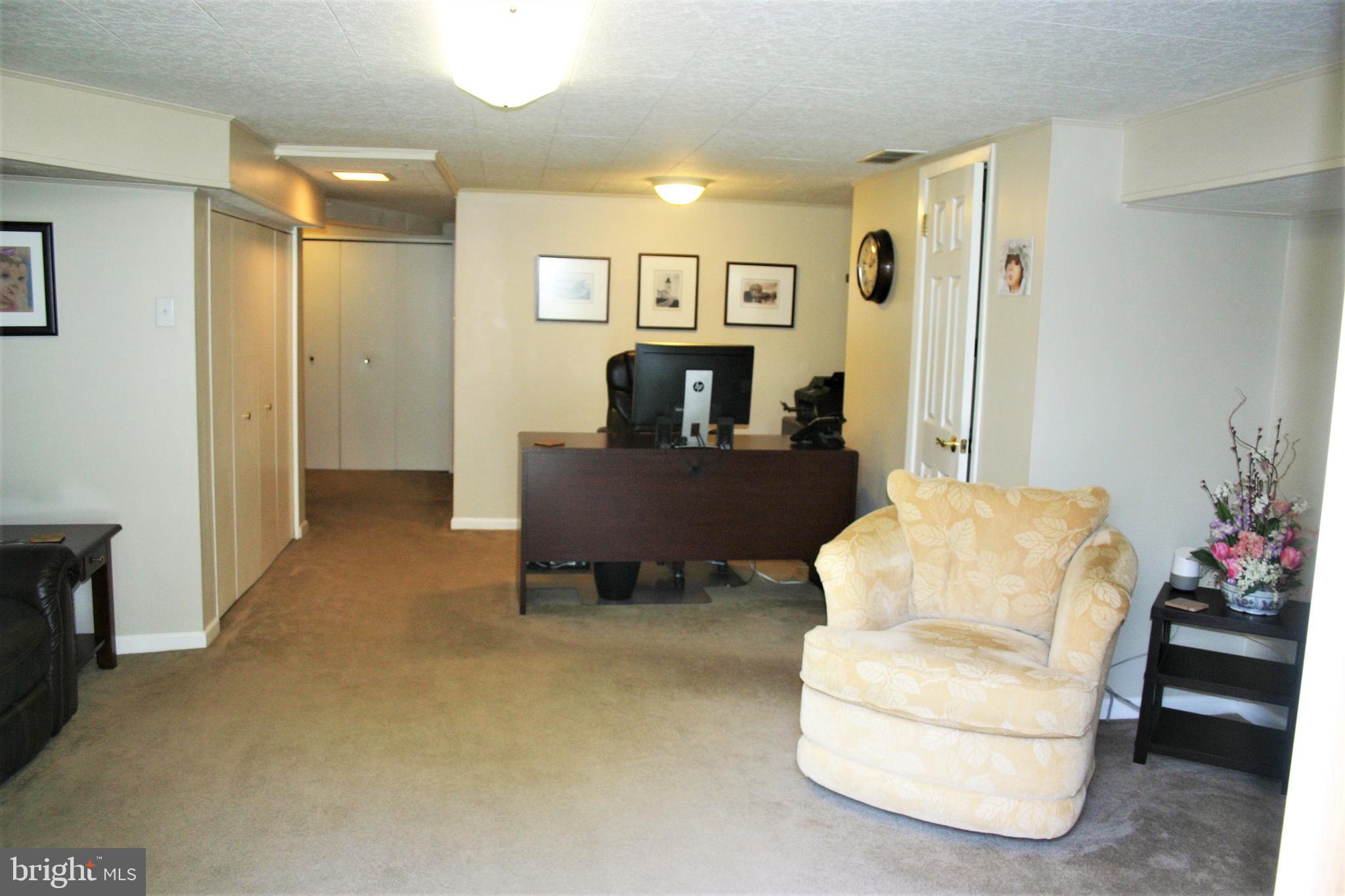 9179 Ryerson Road Philadelphia, PA 19114 - Photo 36 of 42 Family Room