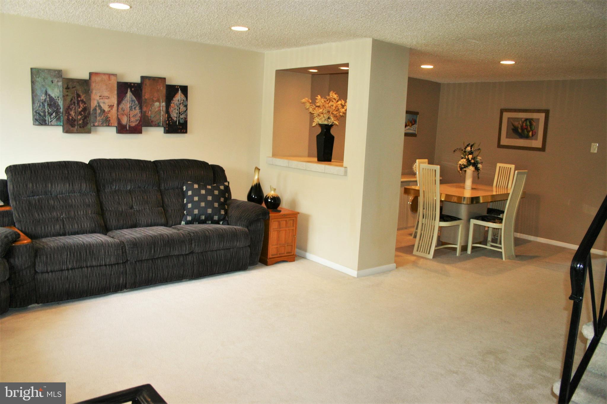 9179 Ryerson Road Philadelphia, PA 19114 - Photo 9 of 42 Living Room