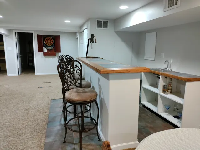 $410,000 | 9137 88th Avenue, Hickory Hills, IL 60457