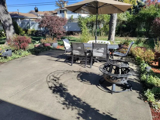 $410,000 | 9137 88th Avenue, Hickory Hills, IL 60457