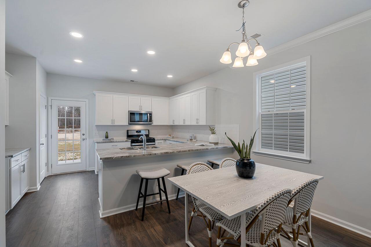 8700 Revival Road North Charleston, SC 29420 - Photo 4 of 17 JTCxdGQo