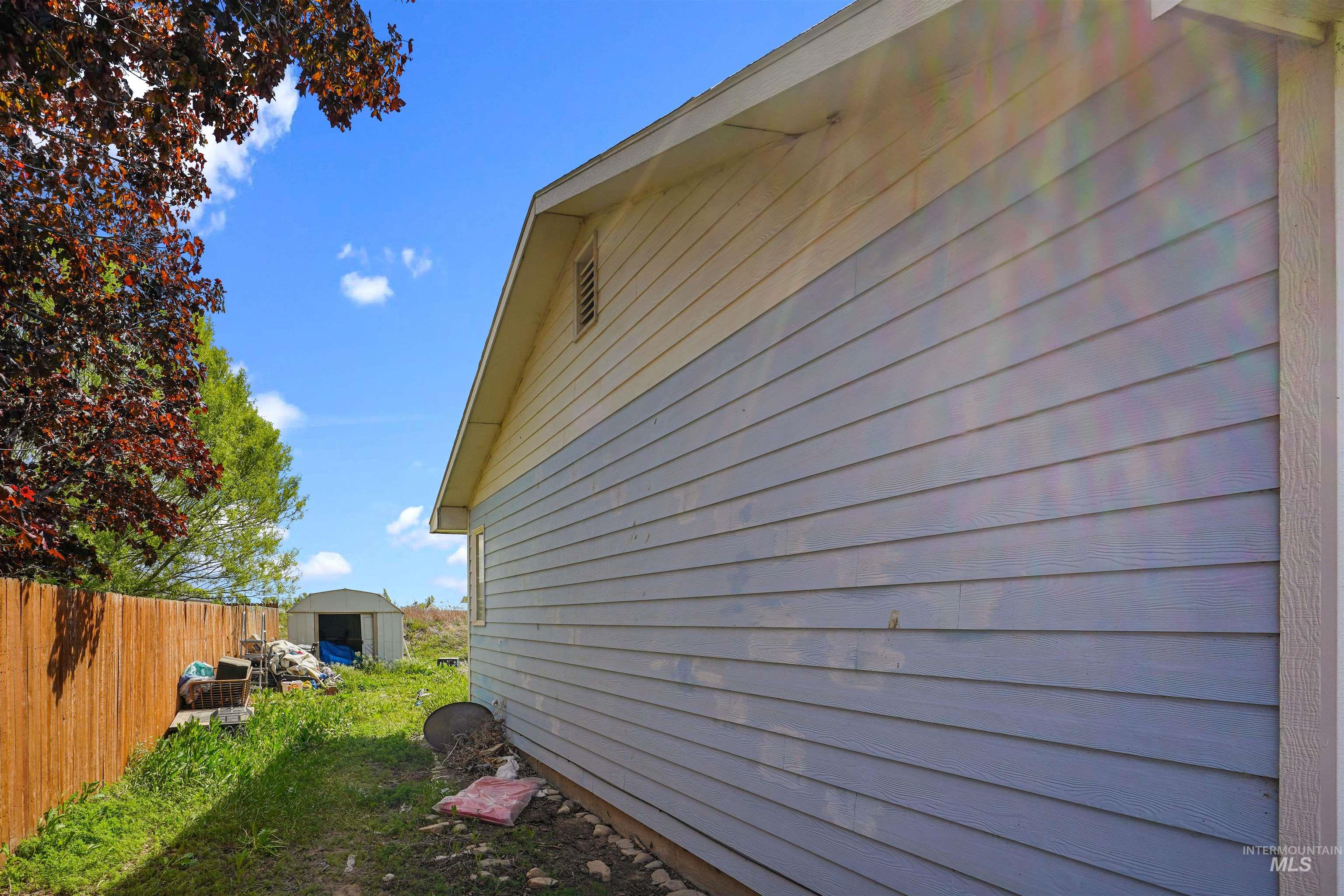 225 West Wayne Street Paul, ID 83347 - Photo 12 of 16