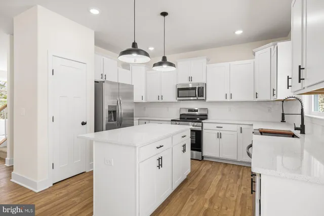 $499,900 | 8355 Coolidge Circle, King George, VA 22485