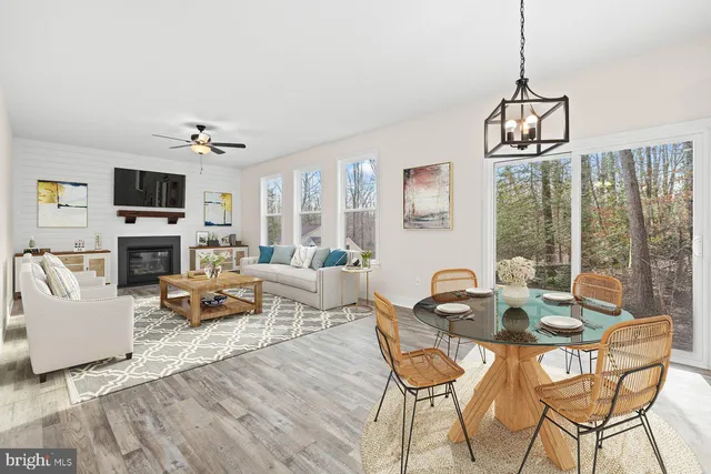 $499,900 | 8355 Coolidge Circle, King George, VA 22485