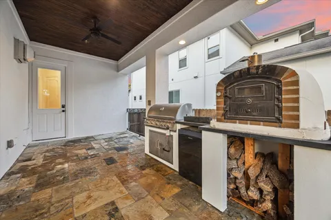 $1,850,000 | 3615 Durness Way, Houston, TX 77025