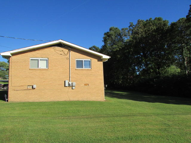 5402 Winniespan Road Chattanooga, TN 37416 - Photo 3 of 21 IMG_0742