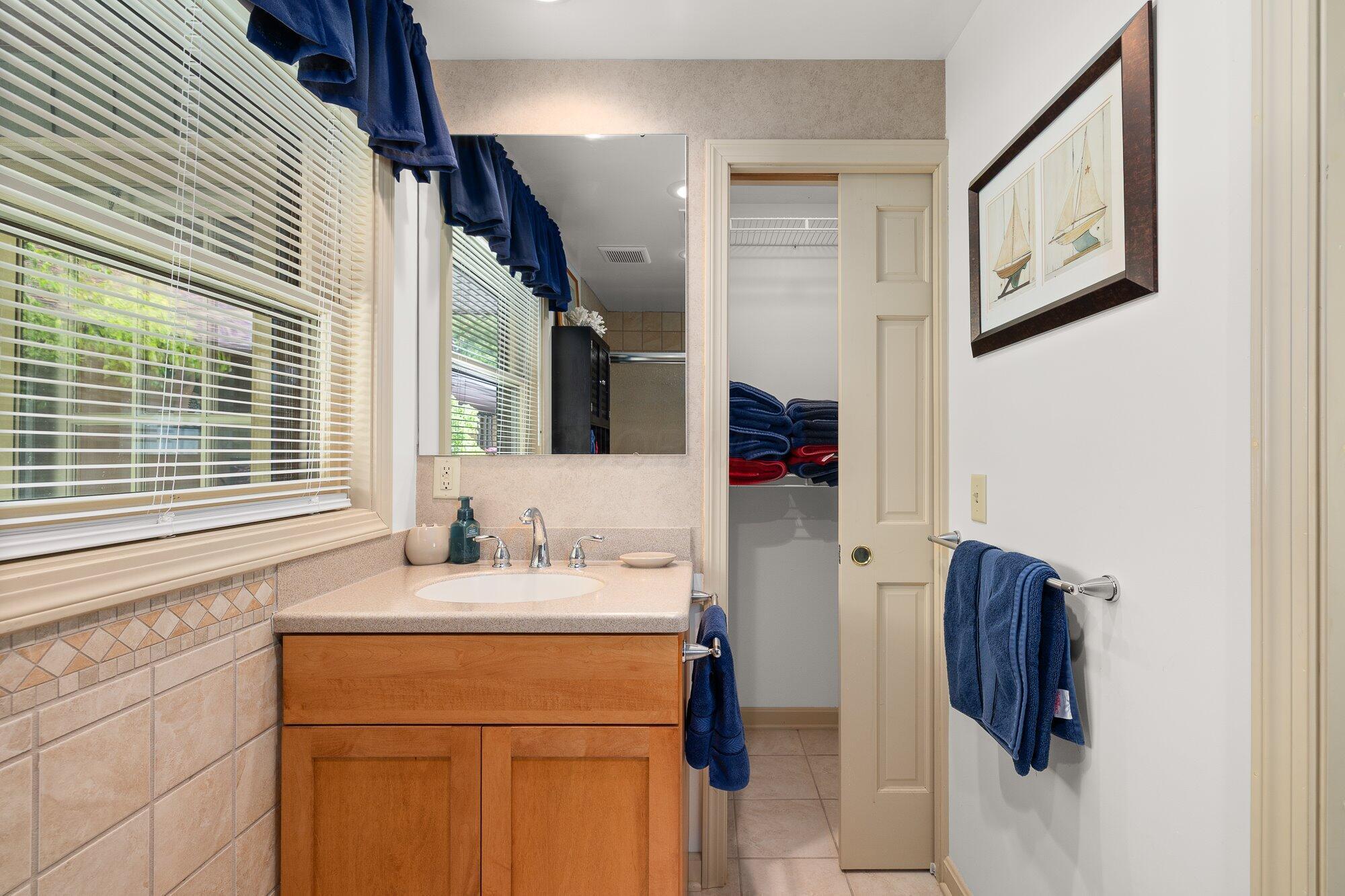 1833 East Hanley Road Mansfield, OH 44903 - Photo 70 of 94 58-guesthouse-bed-1-bath-1