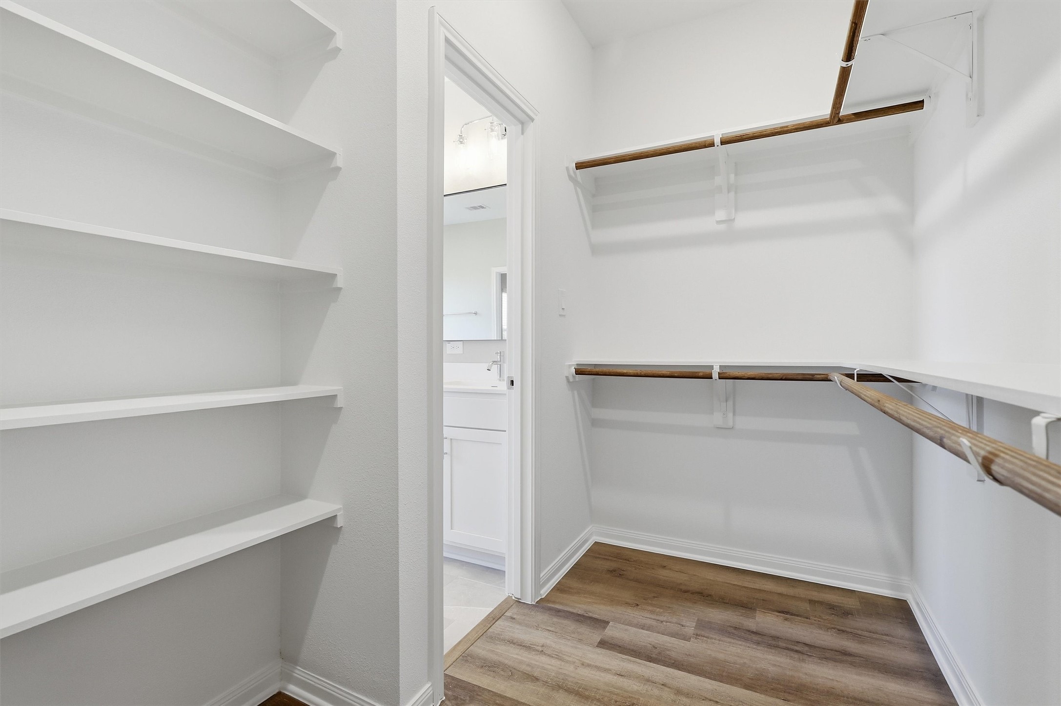 9906 Clark Road Houston, TX 77076 - Photo 20 of 50