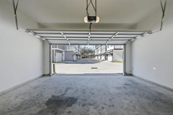 $2,675 | 9906 Clark Road, Houston, TX 77076