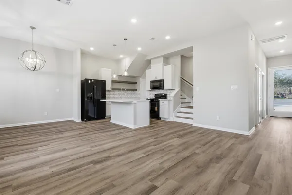 $2,675 | 9906 Clark Road, Houston, TX 77076