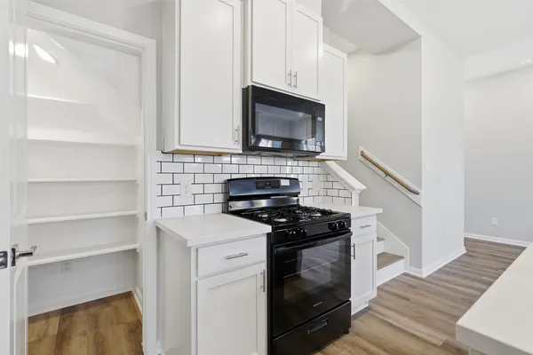 $2,675 | 9906 Clark Road, Houston, TX 77076