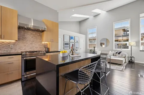 $1,455,000 | 1536 Cherry Street, Unit B, San Carlos, CA 94070