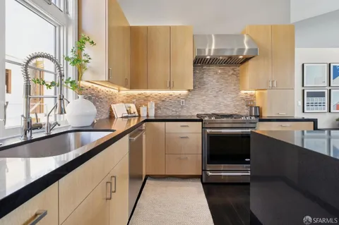 $1,455,000 | 1536 Cherry Street, Unit B, San Carlos, CA 94070