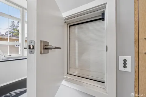 $1,455,000 | 1536 Cherry Street, Unit B, San Carlos, CA 94070