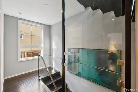 $1,455,000 | 1536 Cherry Street, Unit B, San Carlos, CA 94070