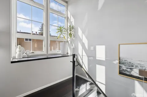 $1,455,000 | 1536 Cherry Street, Unit B, San Carlos, CA 94070