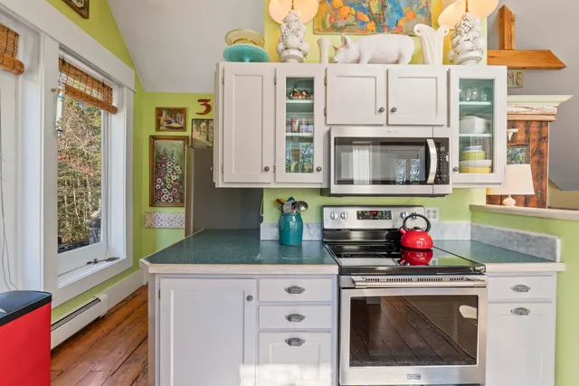 $1,200,000 | 96 Forest Haven, Boothbay, ME 04537