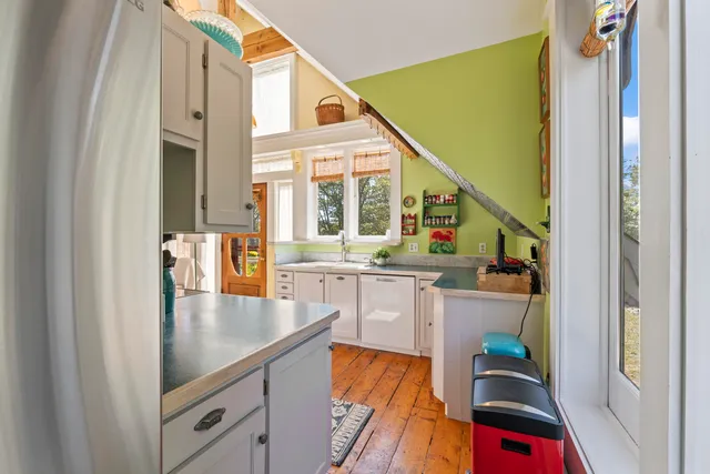 $1,200,000 | 96 Forest Haven, Boothbay, ME 04537