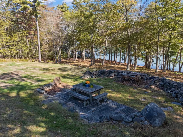 $1,200,000 | 96 Forest Haven, Boothbay, ME 04537