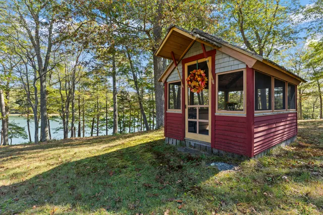 $1,200,000 | 96 Forest Haven, Boothbay, ME 04537