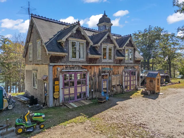 $1,200,000 | 96 Forest Haven, Boothbay, ME 04537