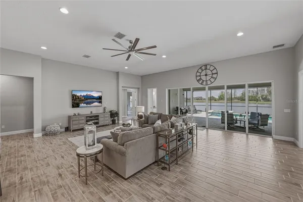 $890,000 | 5623 Wayfarer Avenue, Apollo Beach, FL 33572