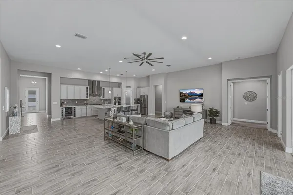 $890,000 | 5623 Wayfarer Avenue, Apollo Beach, FL 33572