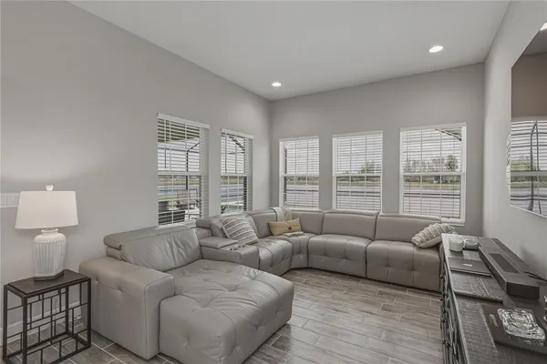 $890,000 | 5623 Wayfarer Avenue, Apollo Beach, FL 33572