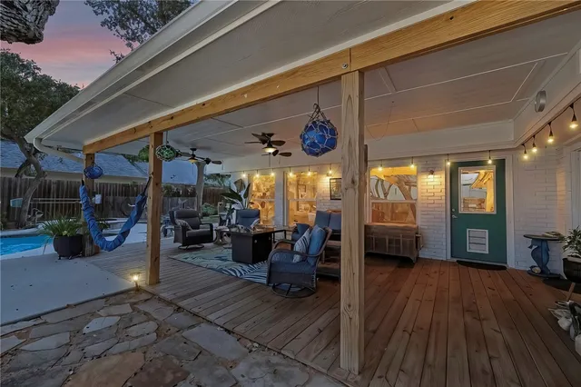 $644,900 | 1806 Baywood Drive, Rockport, TX 78382