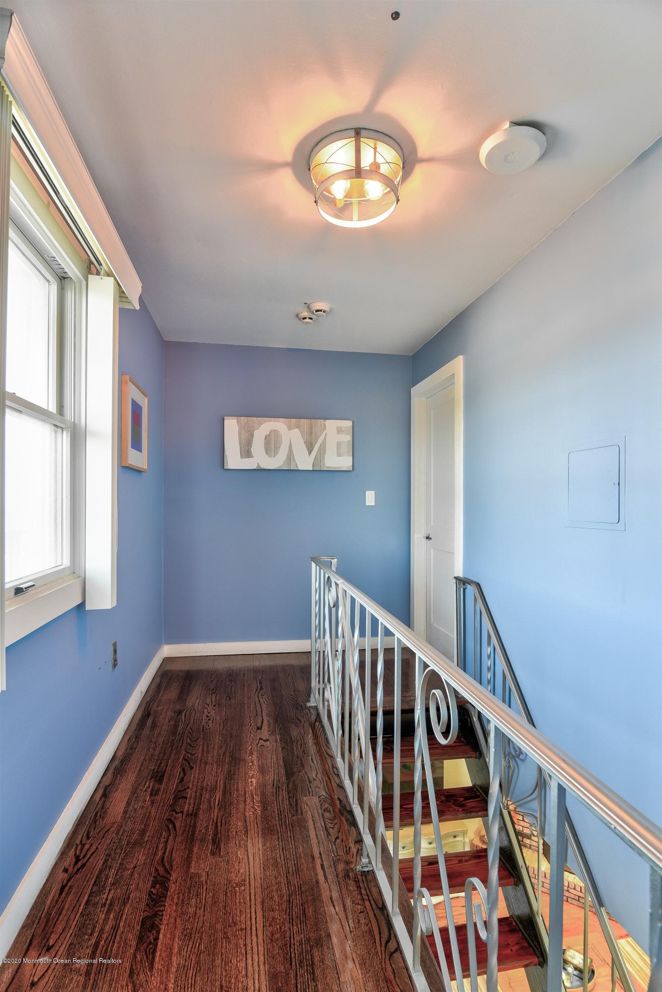 42 Village Road Sea Bright, NJ 07760 - Photo 21 of 34 21-Third Level