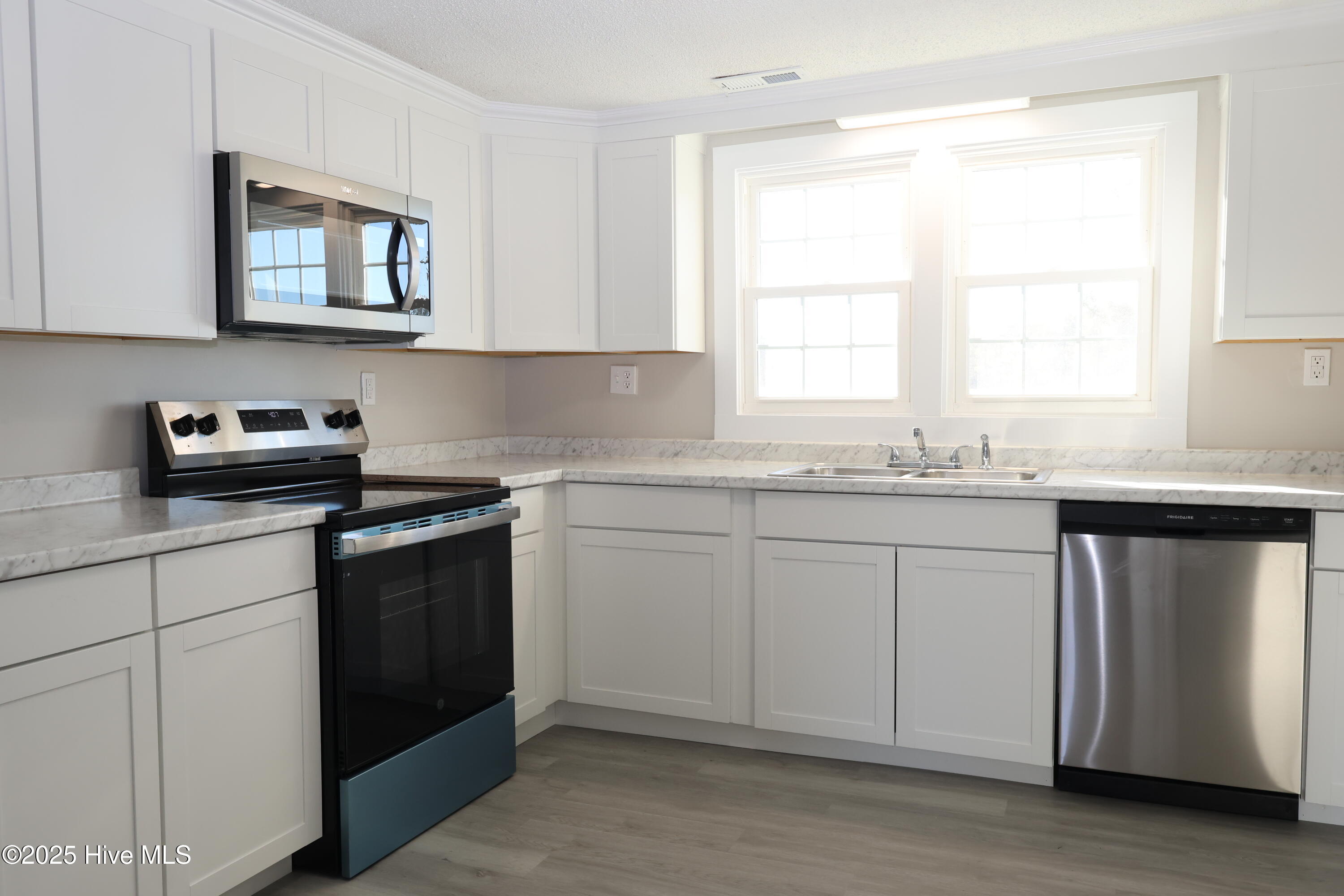 1638 Kellum Loop Road Jacksonville, NC 28546 - Photo 5 of 22 313A4554