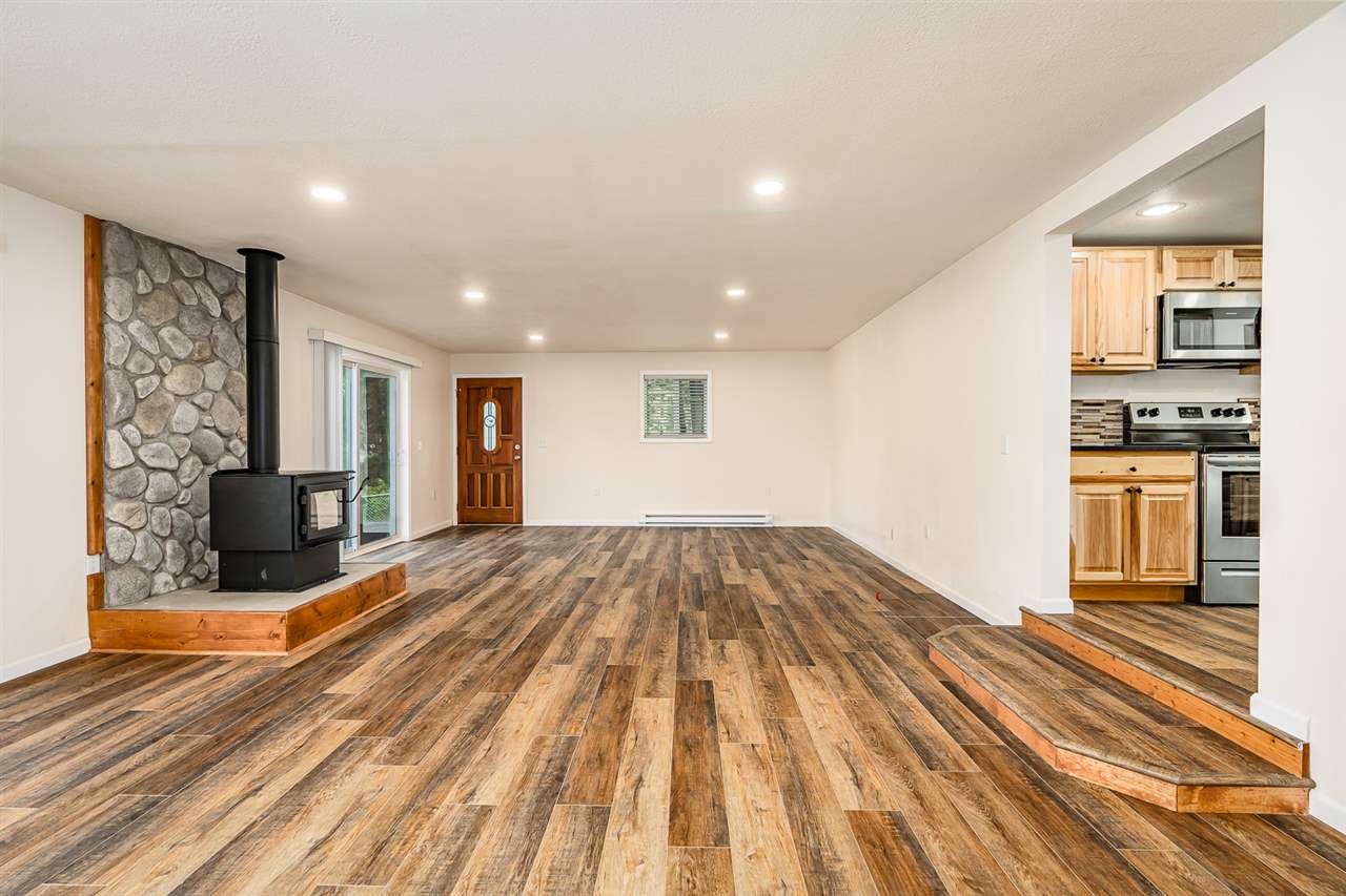 4540 Robison Road Loon Lake, WA 99148 - Photo 4 of 20 Gallery Image 4