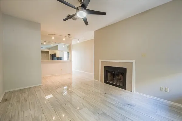 $2,100 | 806 West 24th Street, Unit 236, Austin, TX 78705