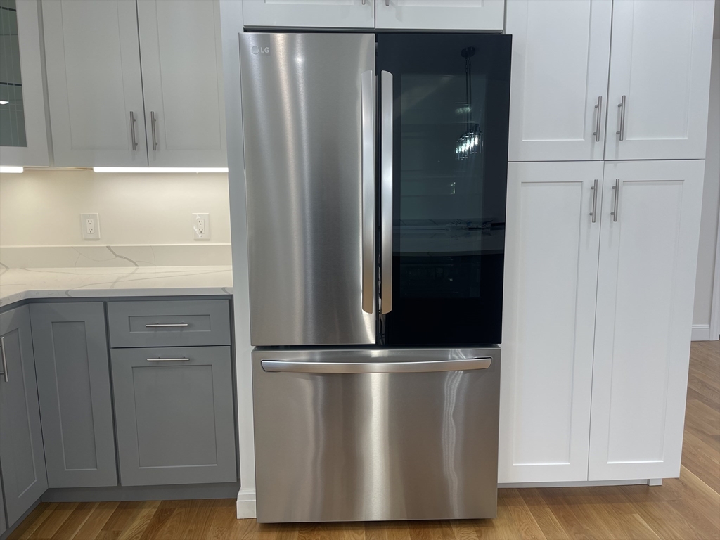 40 Everett Street, Unit 2 Everett, MA 02149 - Photo 5 of 33