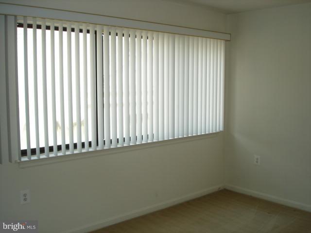 1301 North Courthouse Road, Unit 1109 Arlington, VA 22201 - Photo 18 of 20 a close up of a wall