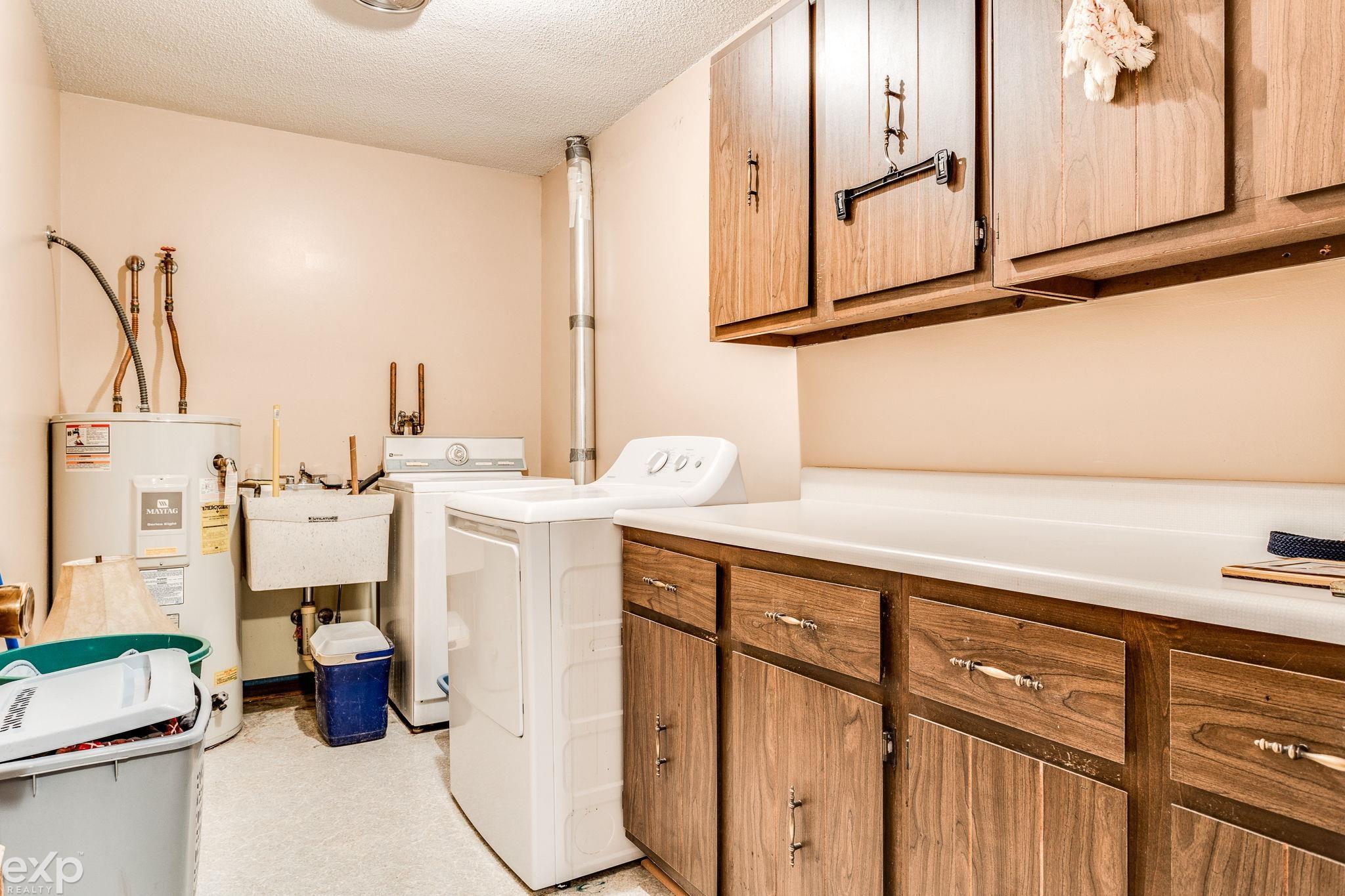 1900 River Road, Unit B5 Marysville, MI 48040 - Photo 6 of 23 Gallery Image 6