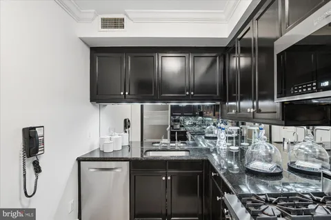 $1,100,000 | 1155 23rd Street Northwest, Unit 5L, Washington, DC 20037