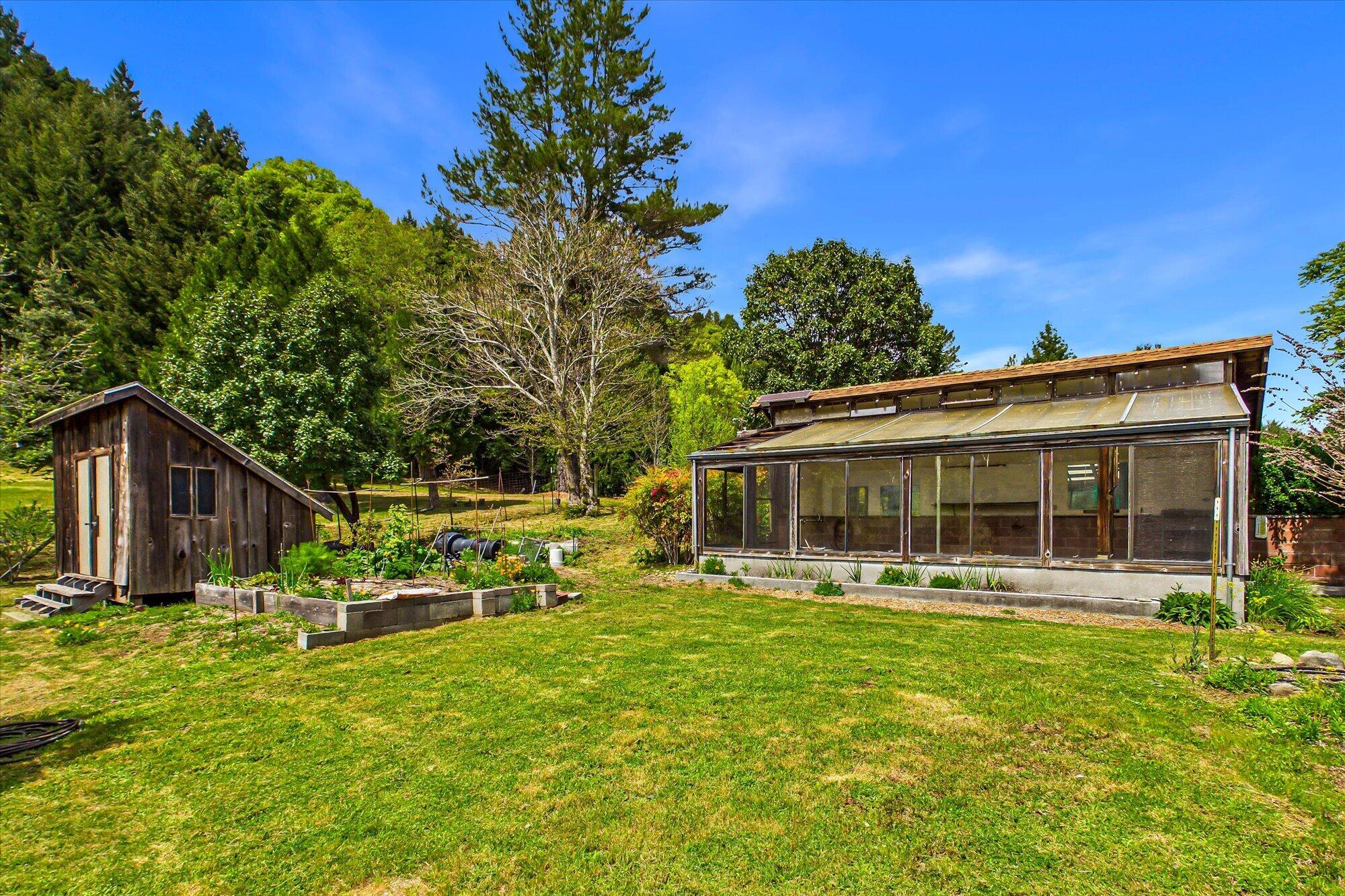 303 Hungry Gulch Road Whitethorn, CA 95589 - Photo 44 of 58