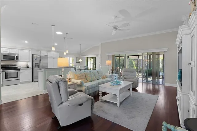 $600,000 | 2921 Evinston Court, The Villages, FL 32163