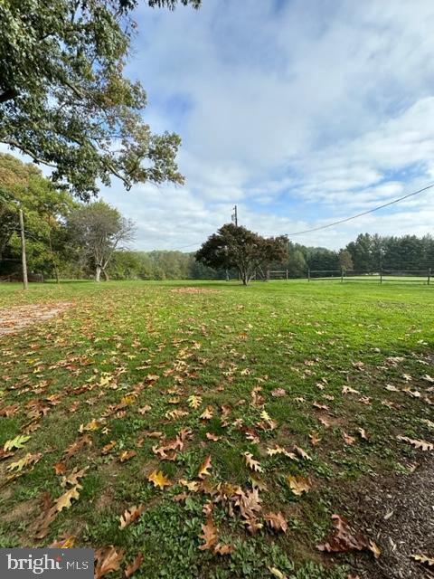 21800 Peach Tree Road Dickerson, MD 20842 - Photo 14 of 18 a view of an ocean