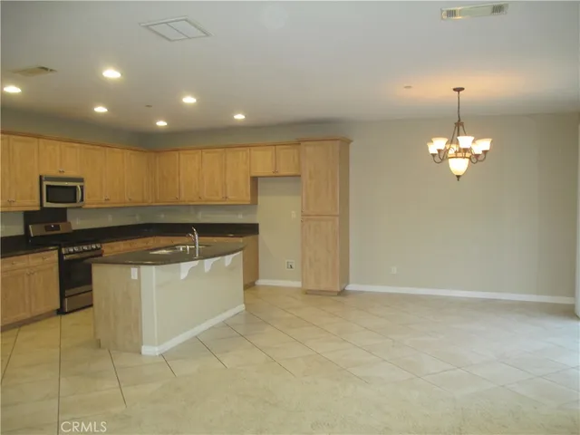 $725,000 | 3631 Dunkirk Drive, Oxnard, CA 93035